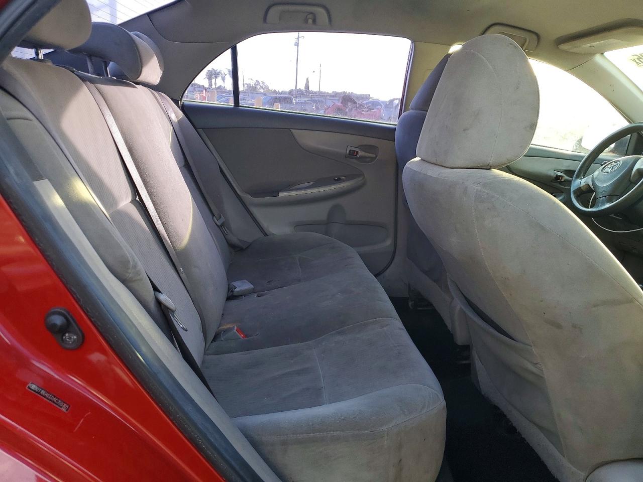 2010 TOYOTA COROLLA BASE photo 19