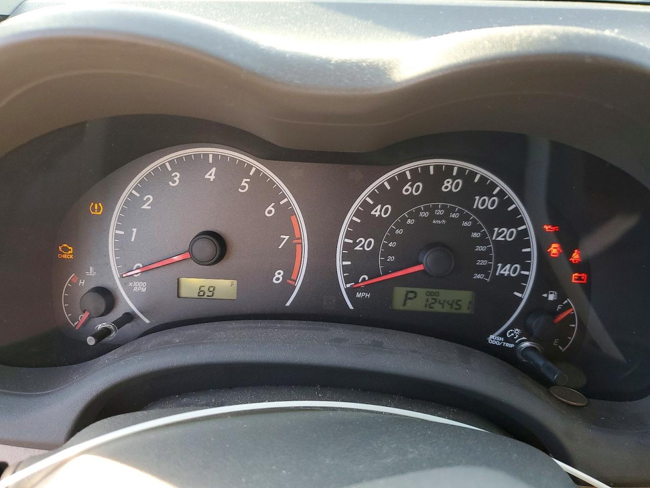 2010 TOYOTA COROLLA BASE photo 17