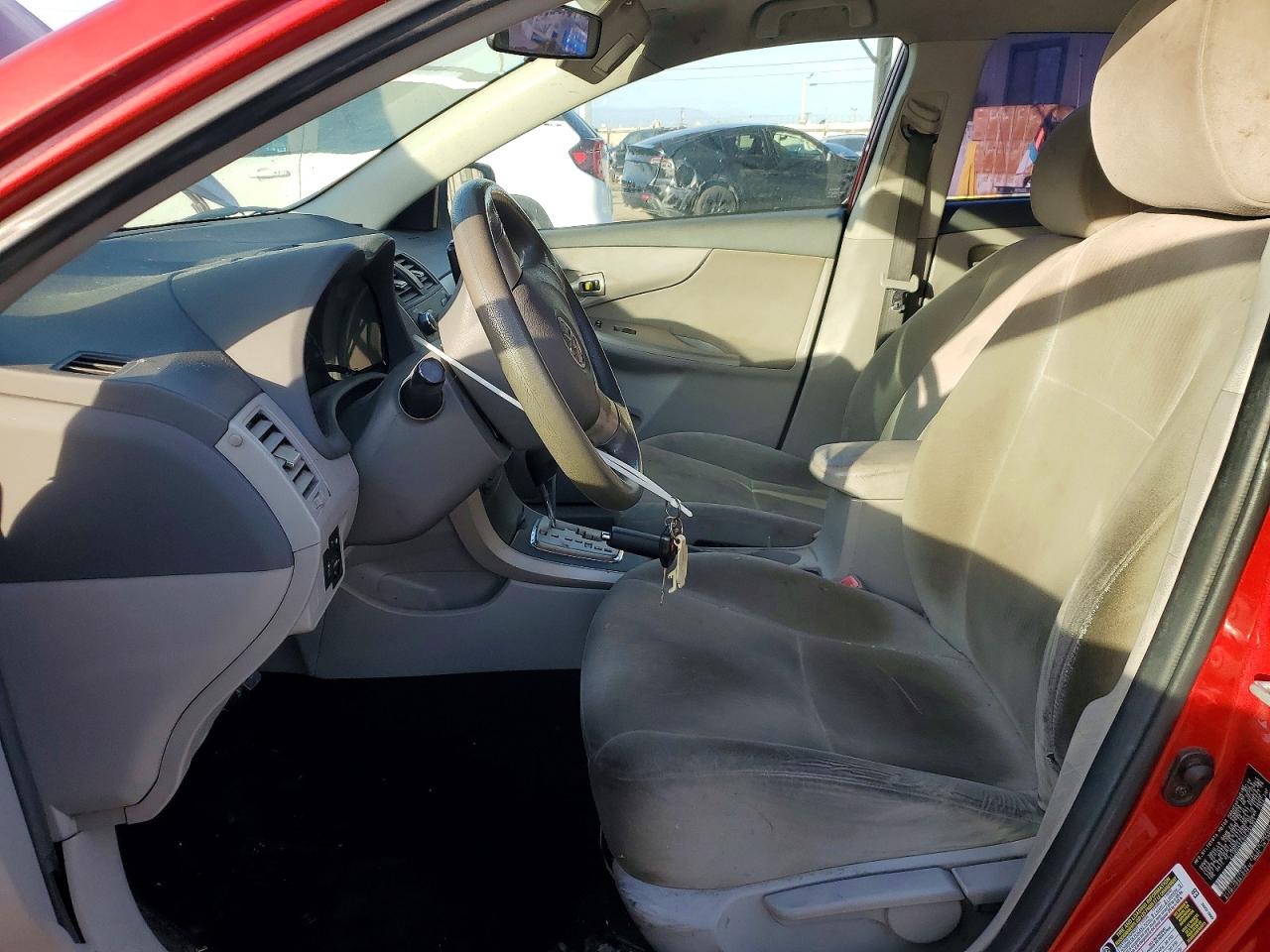 2010 TOYOTA COROLLA BASE photo 13