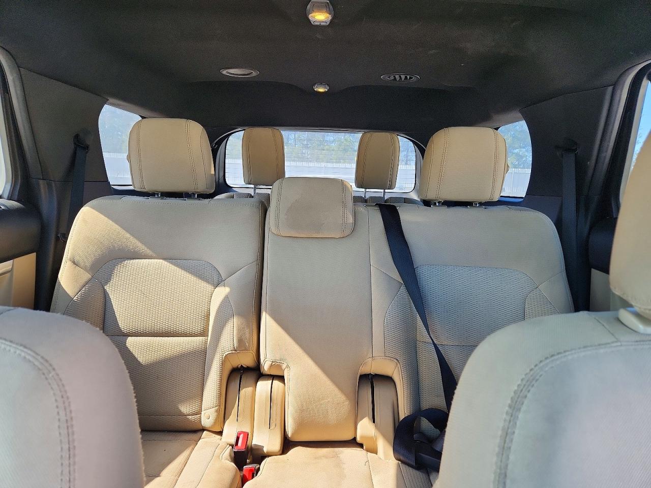 2017 FORD EXPLORER XLT photo 28