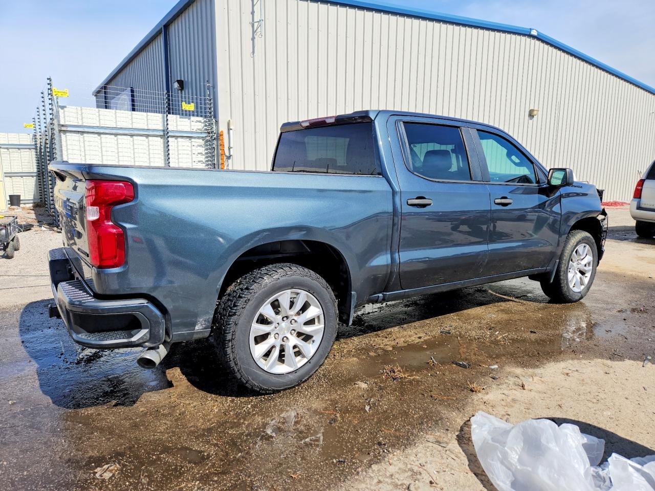 2020 CHEVROLET SILVERADO photo 3