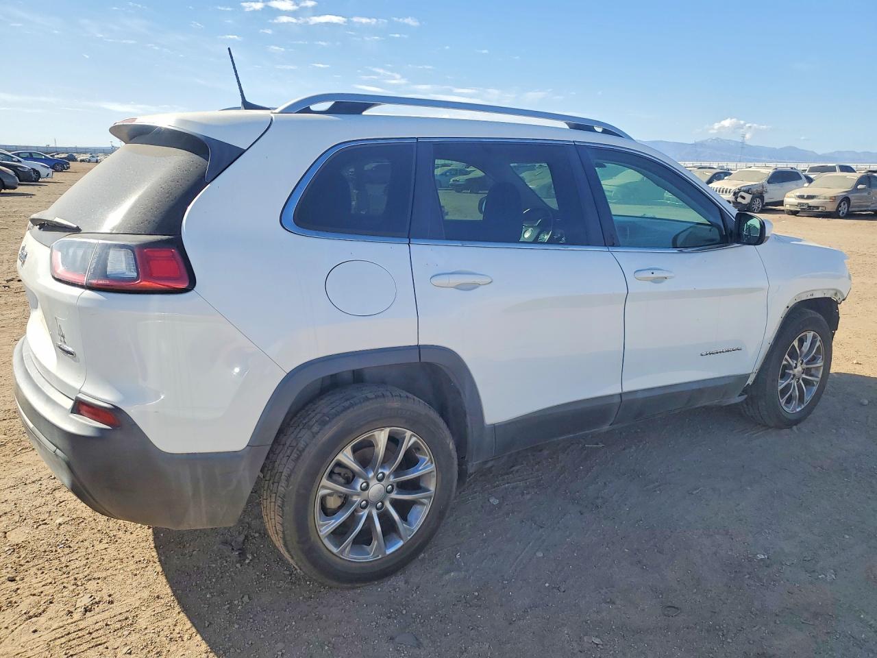 2019 JEEP CHEROKEE LATITUDE PLUS photo 5