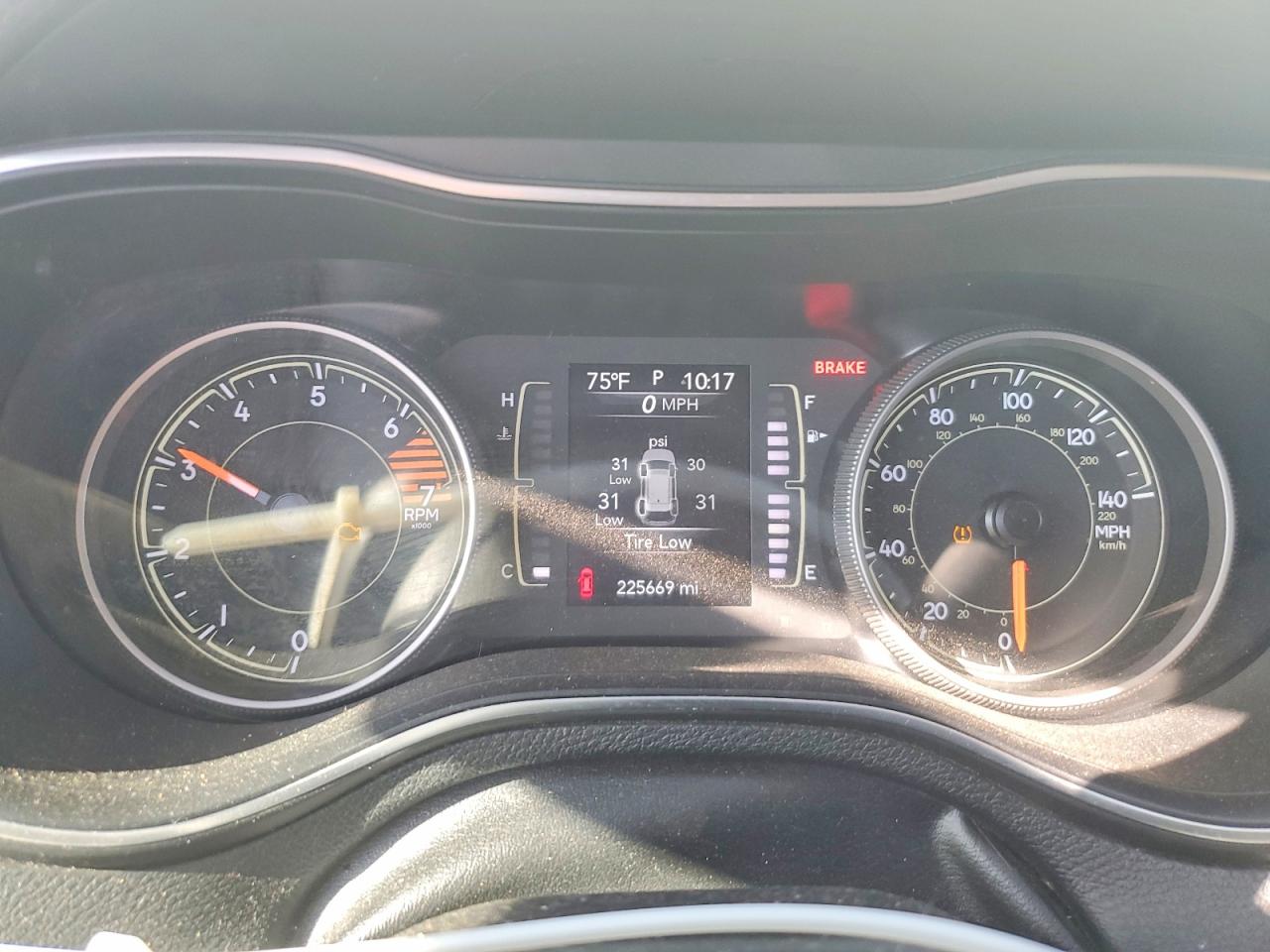 2019 JEEP CHEROKEE LATITUDE PLUS photo 17