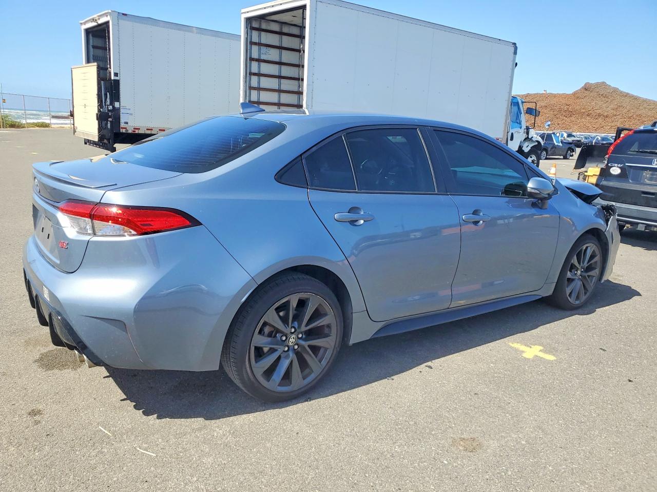 2024 TOYOTA COROLLA SE photo 3