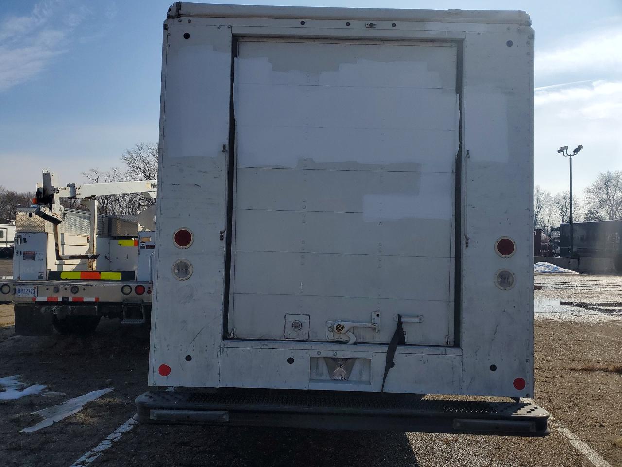 2021 FORD F59 DELIVERY TRUCK photo 6