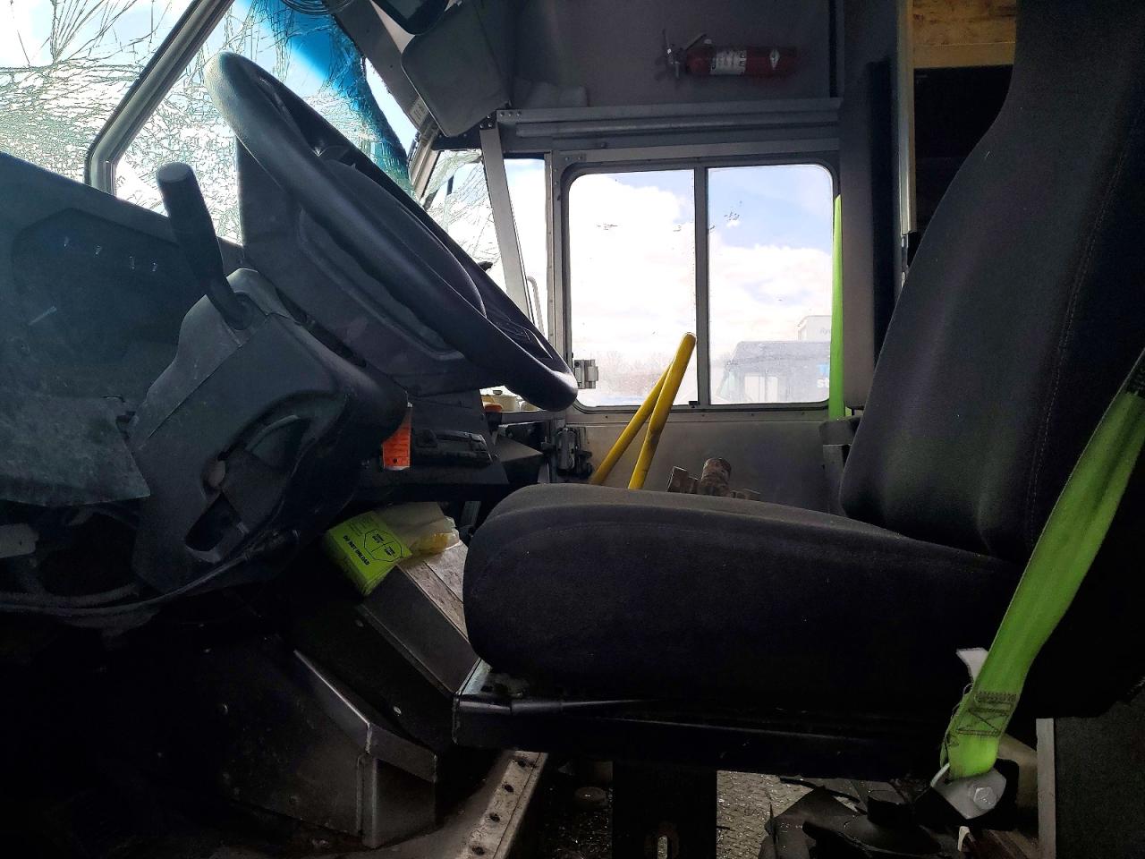 2021 FORD F59 DELIVERY TRUCK photo 7