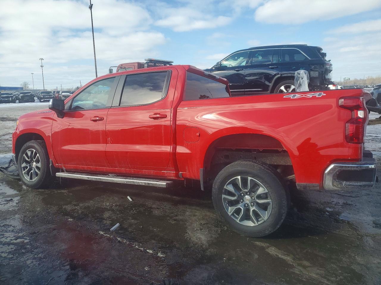 2025 CHEVROLET SILVERADO K1500 LT-L photo 2
