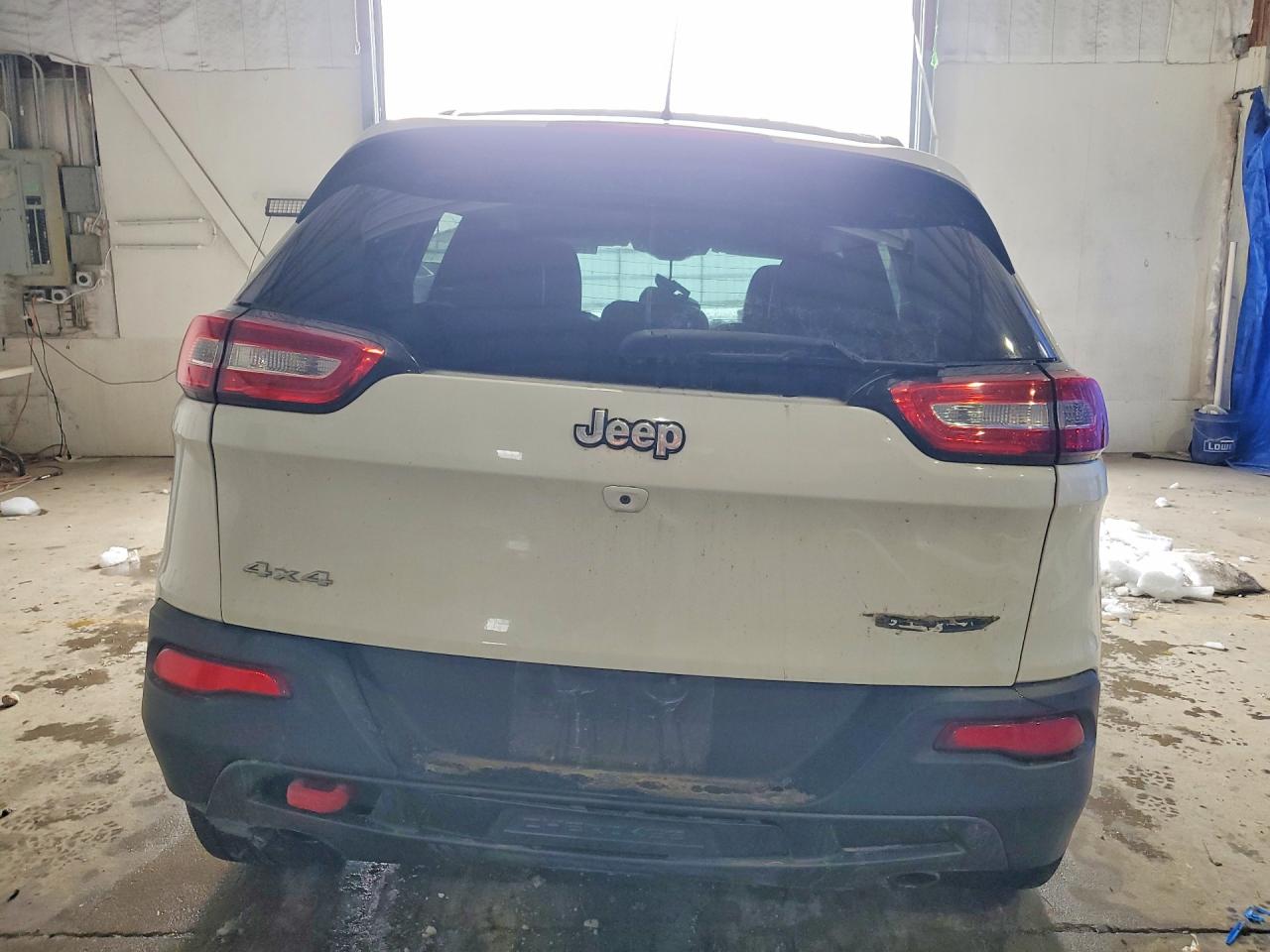 2017 JEEP CHEROKEE TRAILHAWK photo 6