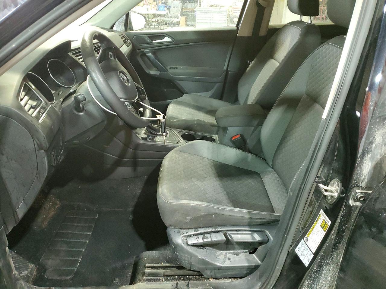 2021 VOLKSWAGEN TIGUAN S photo 13
