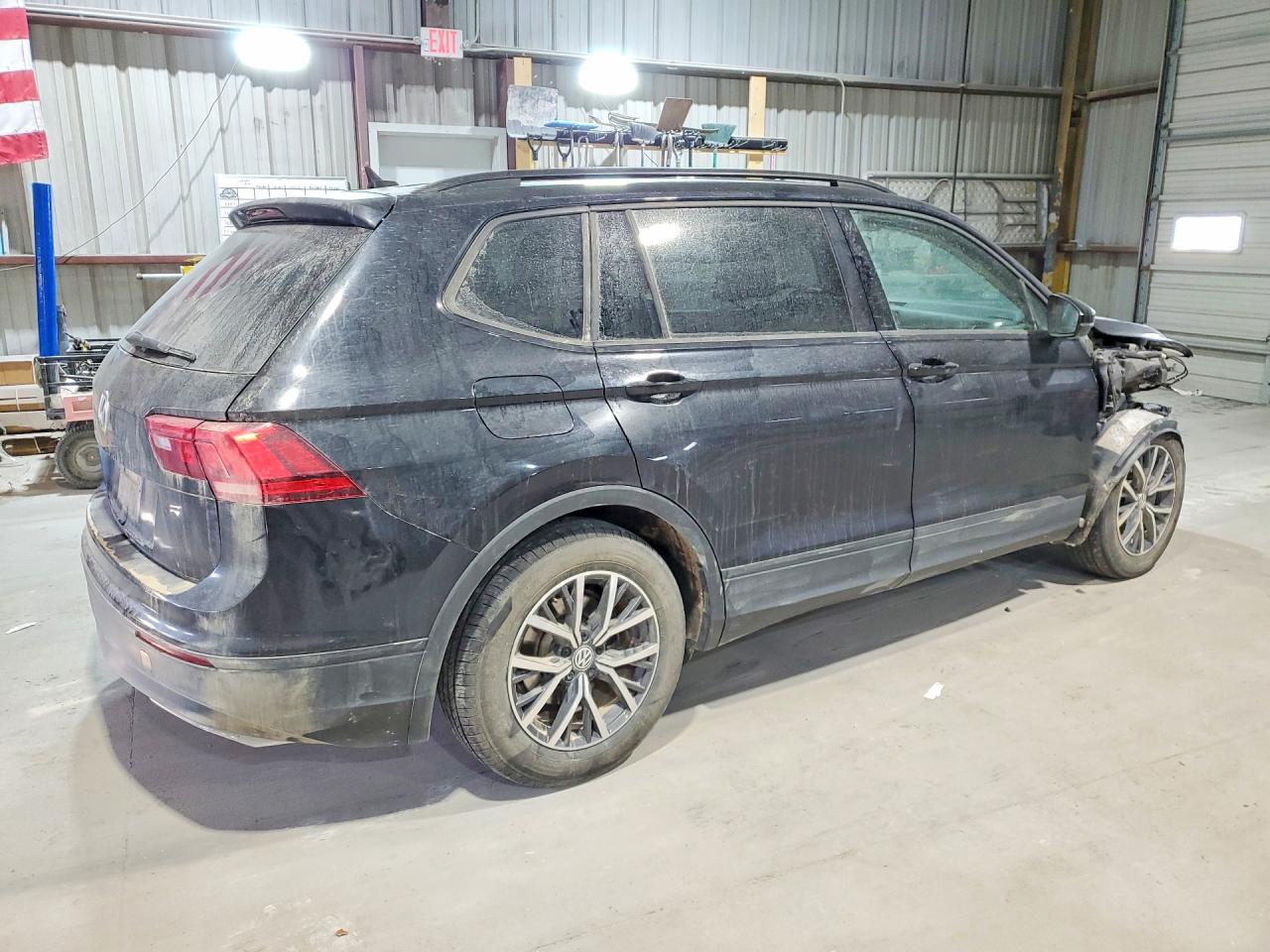 2021 VOLKSWAGEN TIGUAN S photo 5