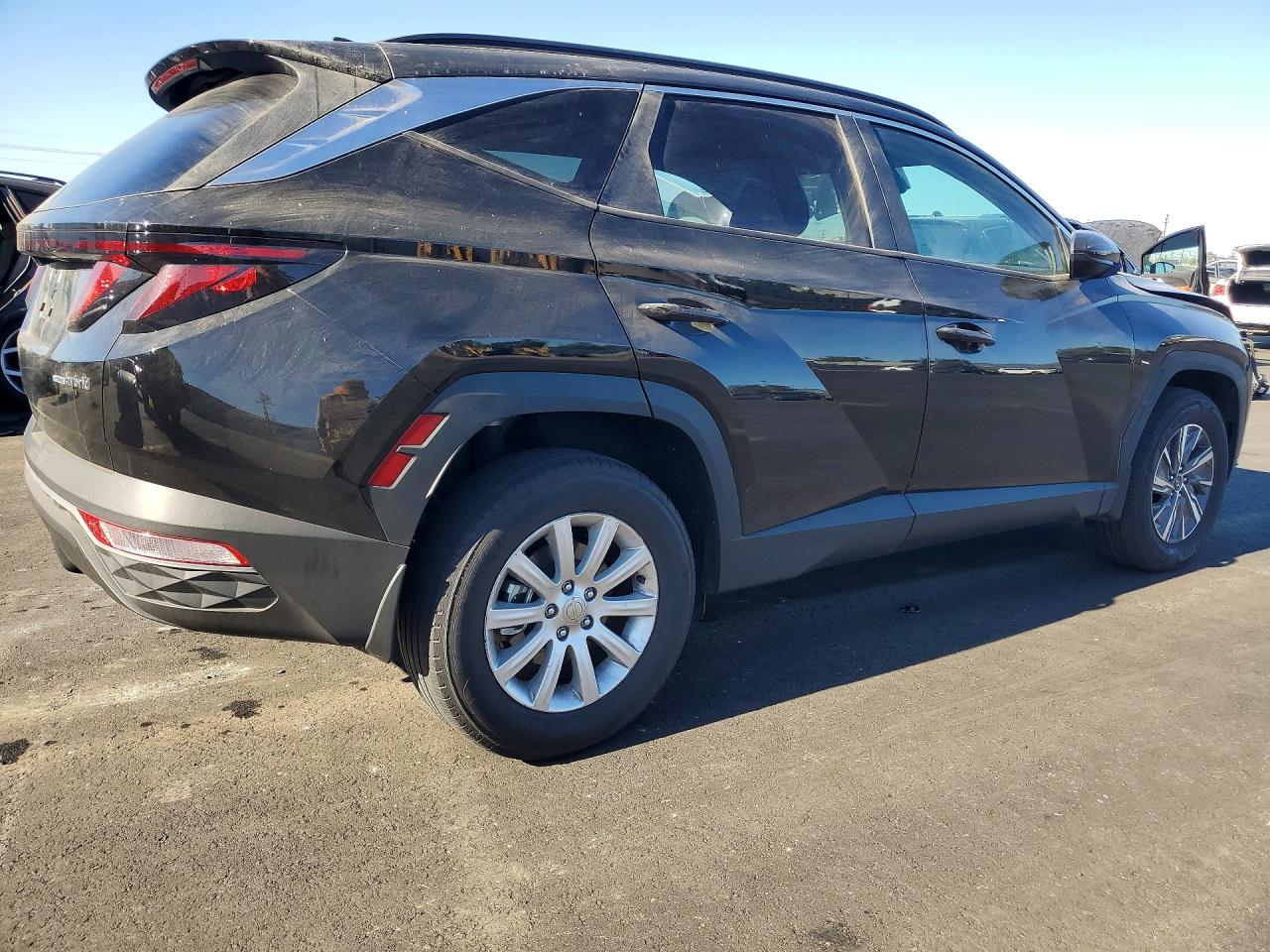 2024 HYUNDAI TUCSON BLUE photo 3