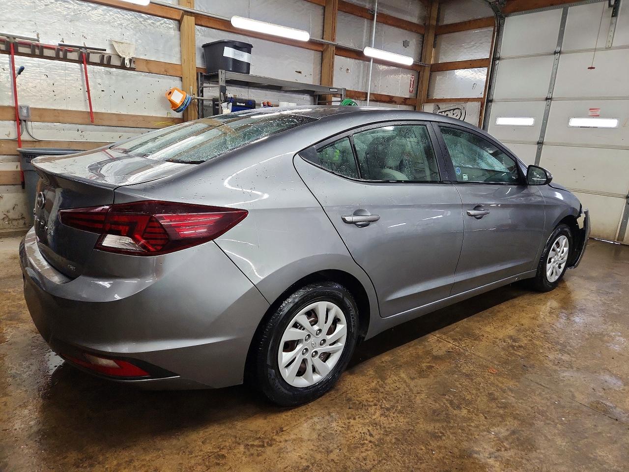 2019 HYUNDAI ELANTRA SE photo 7