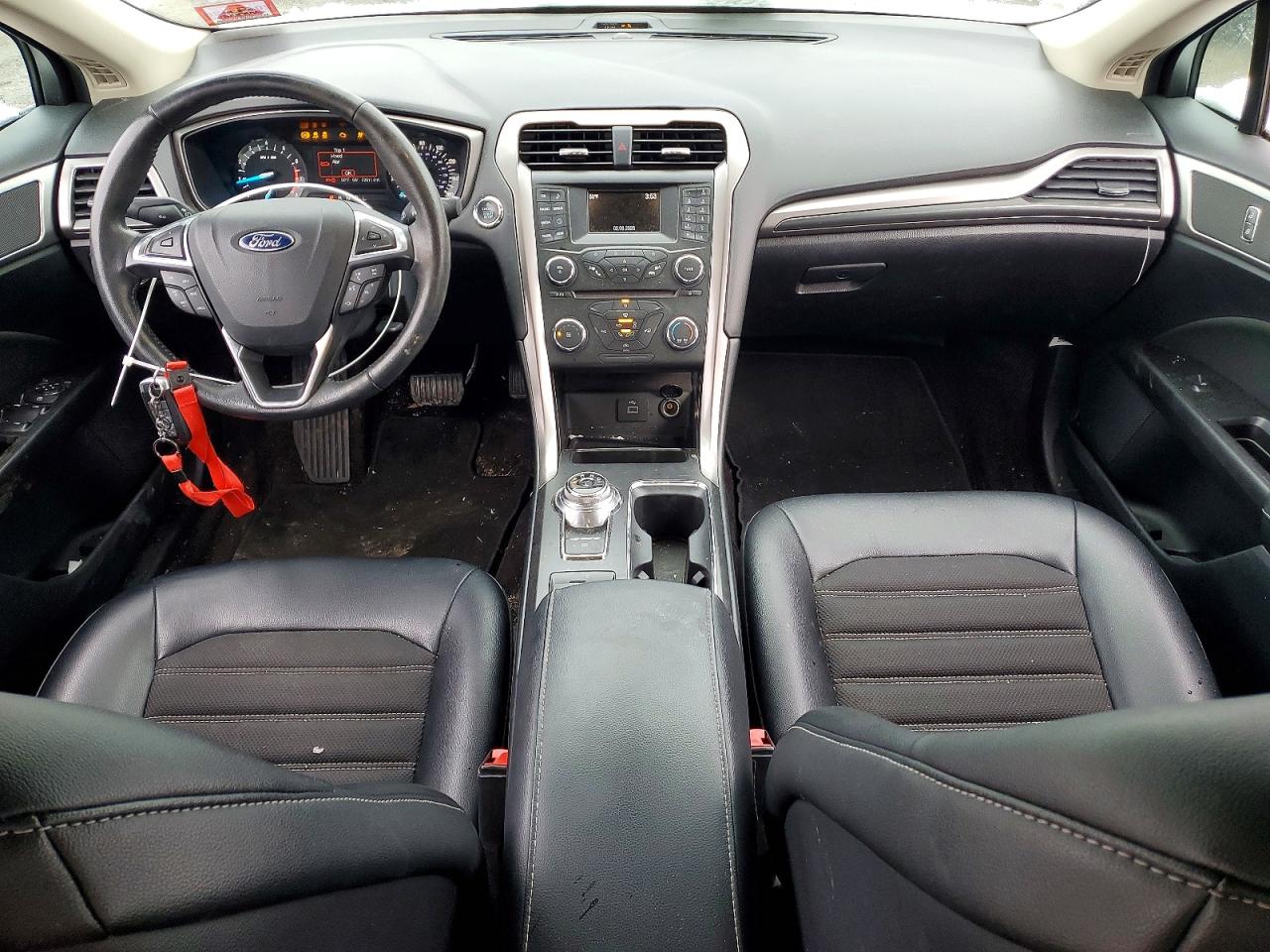 2017 FORD FUSION SE photo 8