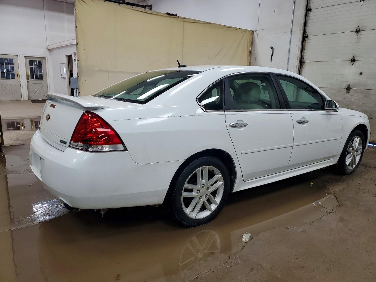 2013 CHEVROLET IMPALA LTZ photo 5