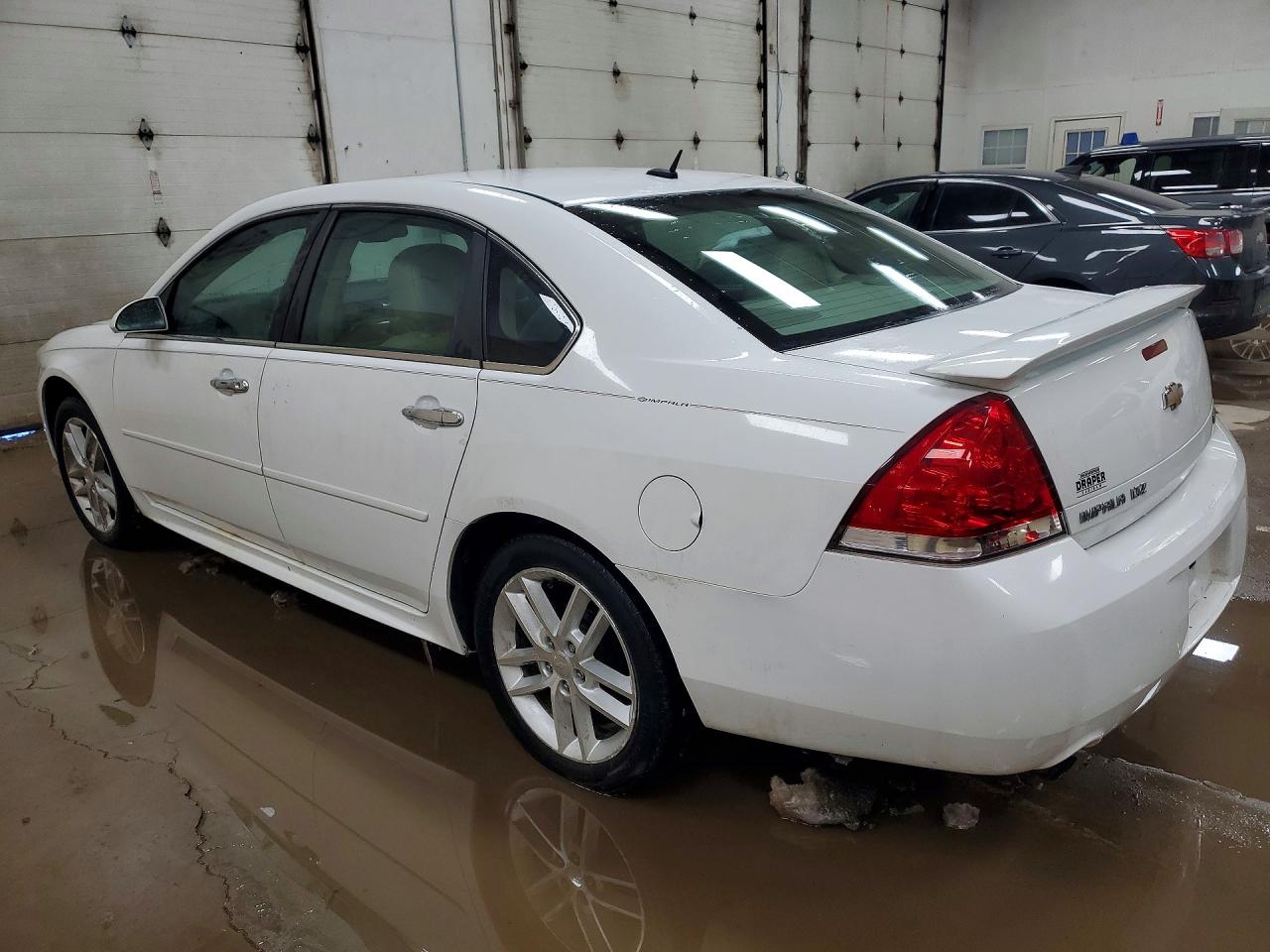 2013 CHEVROLET IMPALA LTZ photo 3