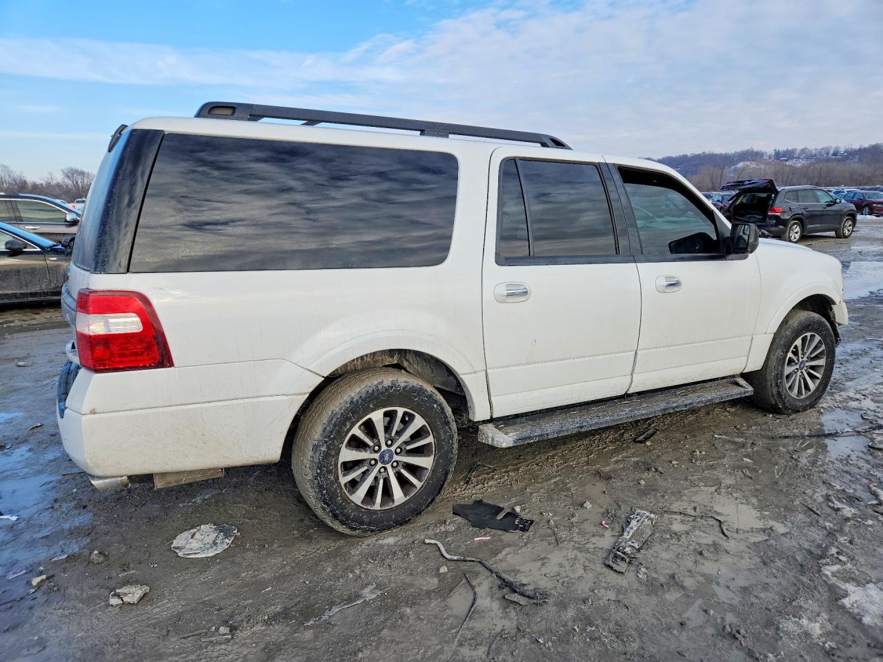 2016 FORD EXPEDITION EL XLT photo 5