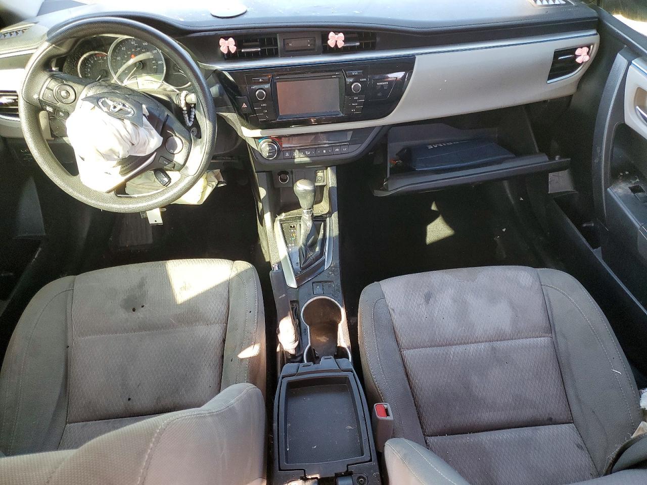 2015 TOYOTA COROLLA L photo 15