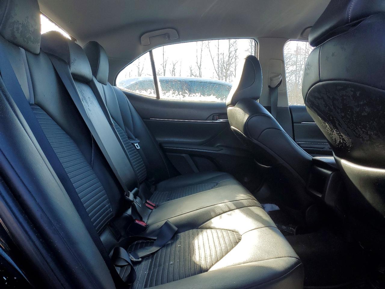 2021 TOYOTA CAMRY SE photo 28