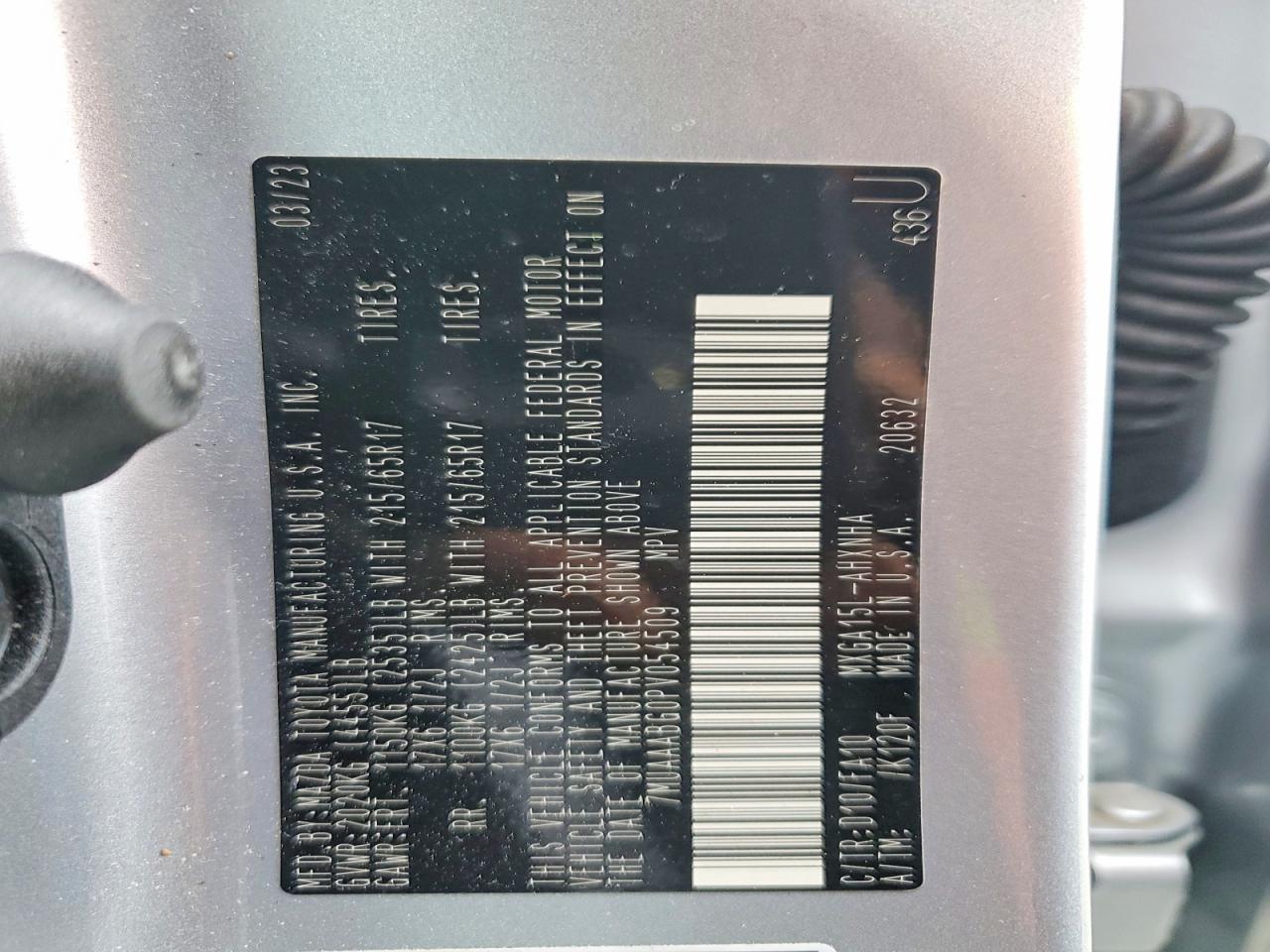2023 TOYOTA COROLLA CROSS L photo 23