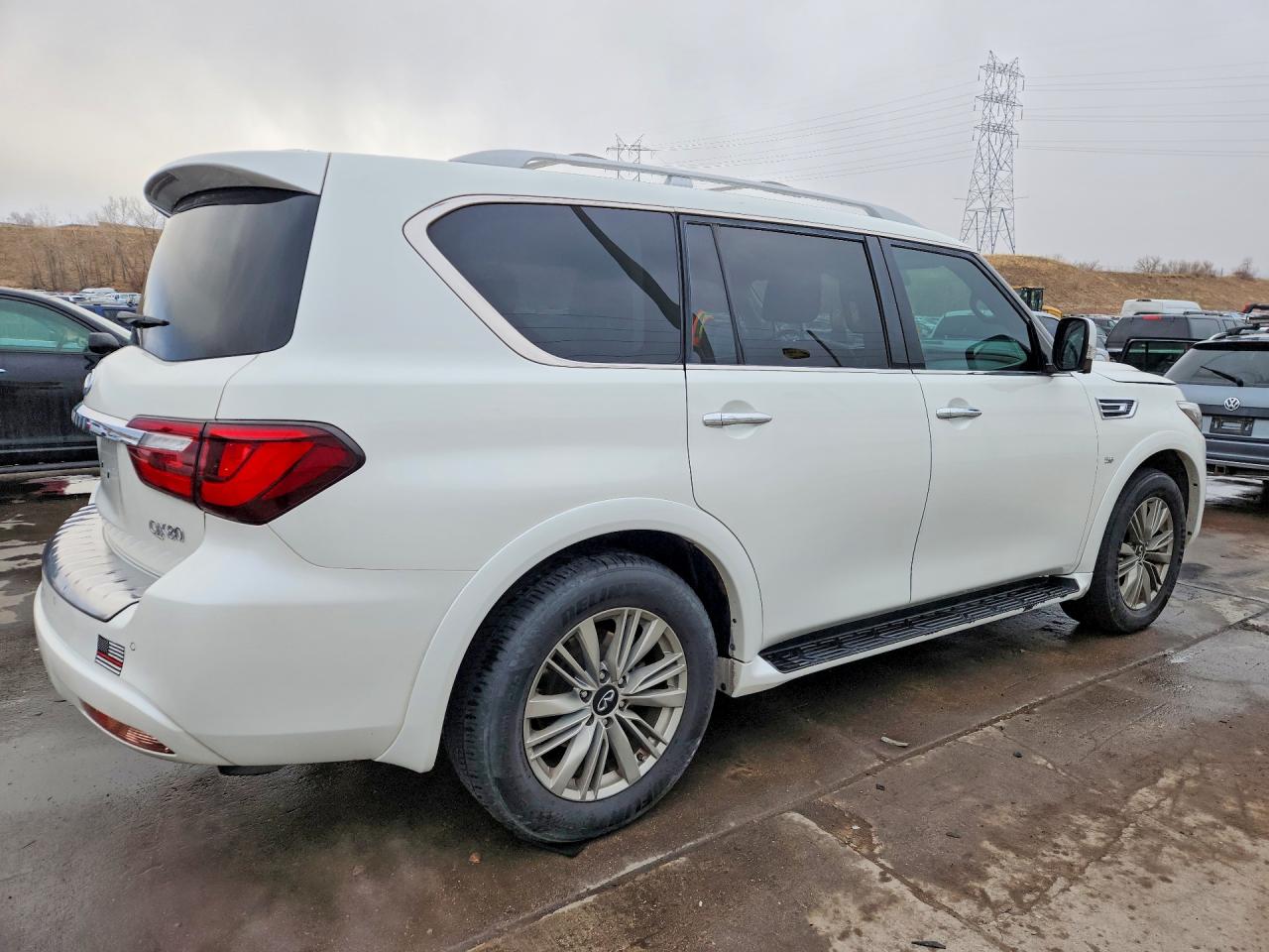 2018 INFINITI QX80 BASE photo 3