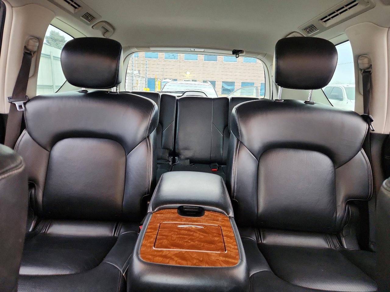 2018 INFINITI QX80 BASE photo 10