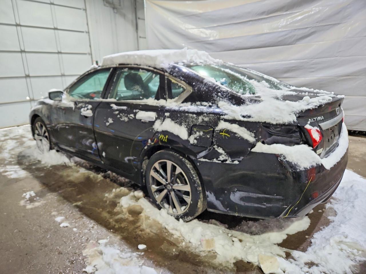 2016 NISSAN ALTIMA 2.5 SR photo 3