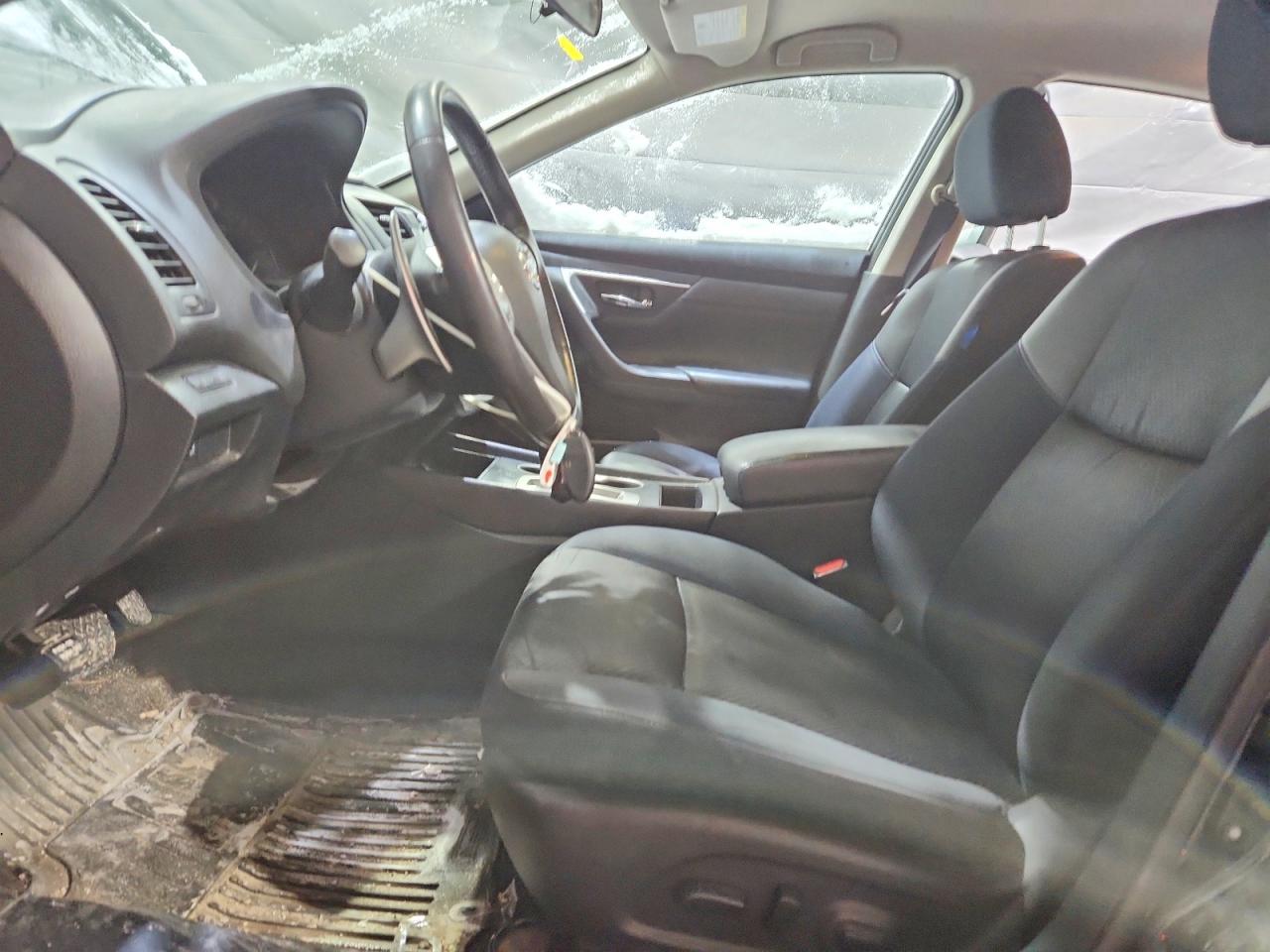 2016 NISSAN ALTIMA 2.5 SR photo 13
