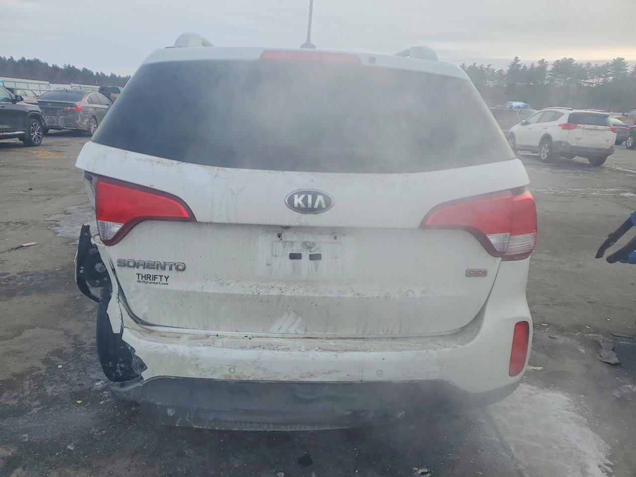 2015 KIA SORENTO LX photo 16