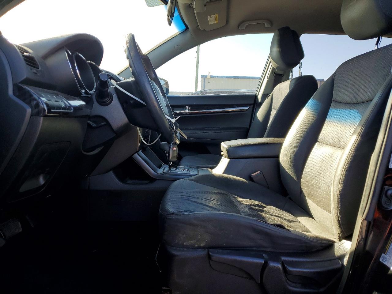 2011 KIA SORENTO LX photo 7