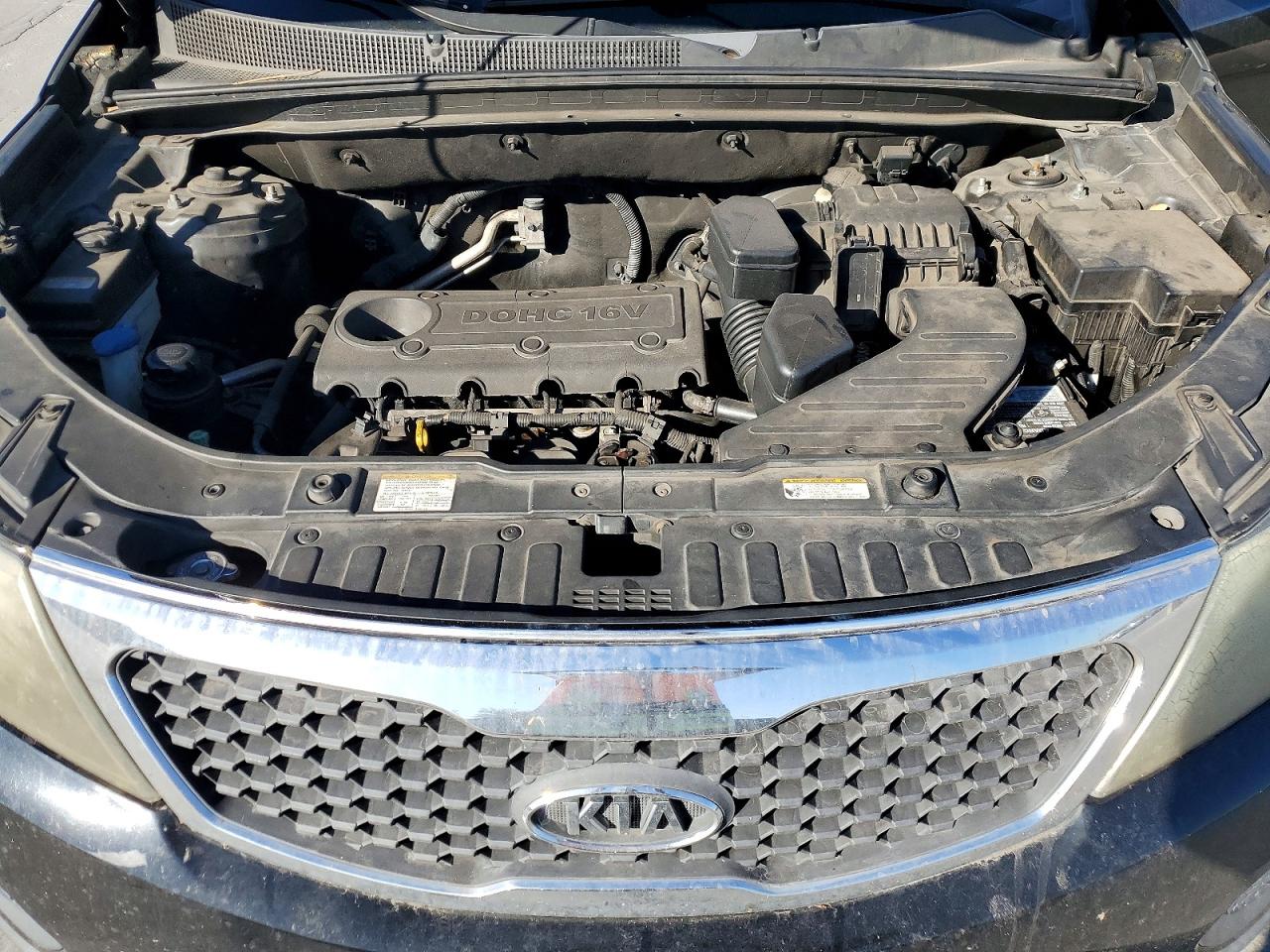 2011 KIA SORENTO LX photo 12