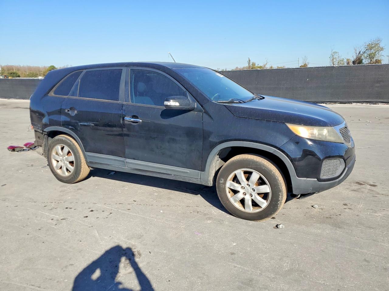 2011 KIA SORENTO LX photo 4