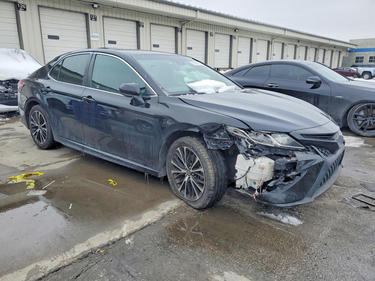 2018 TOYOTA CAMRY SE photo 7