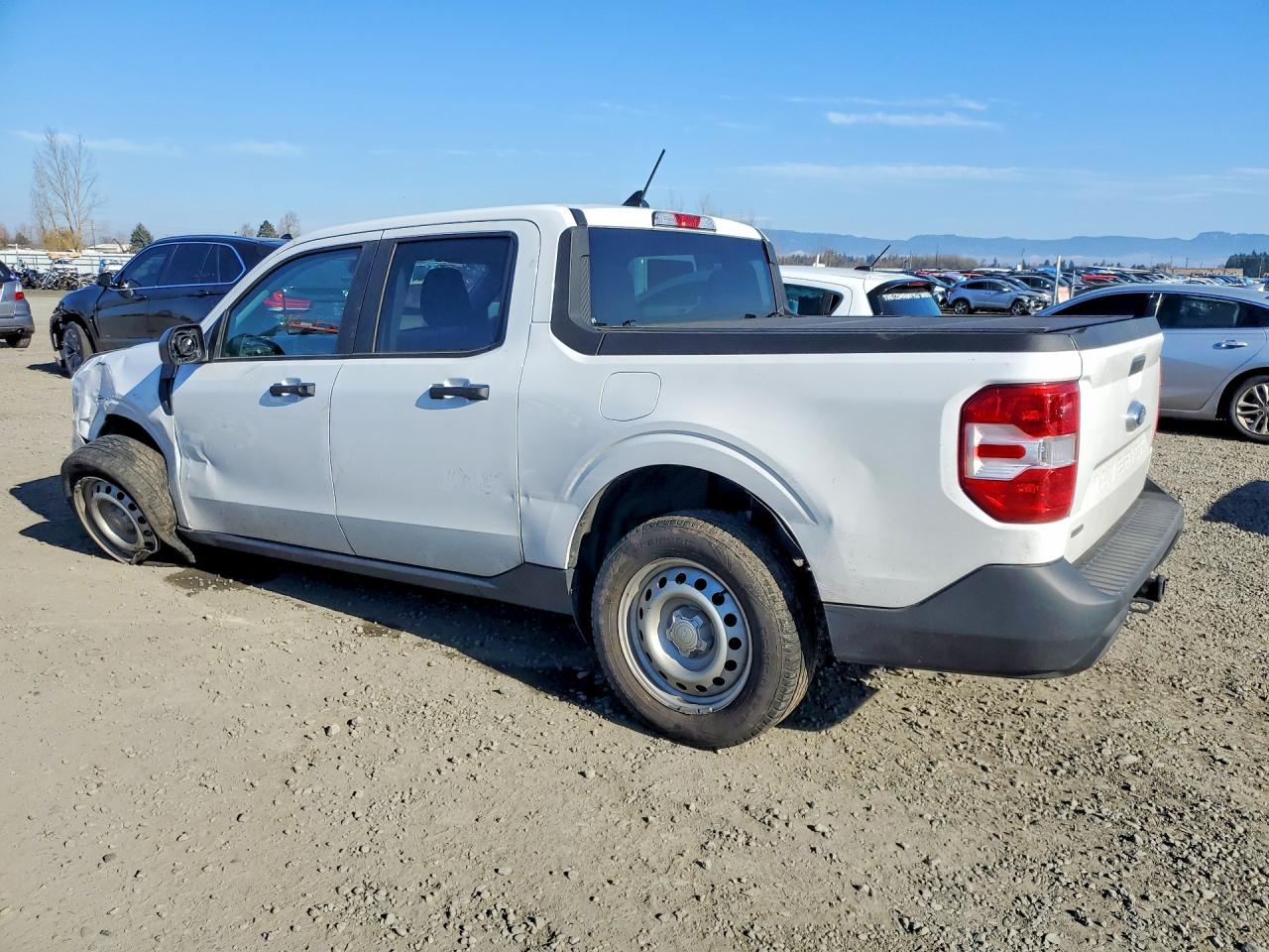 2023 FORD MAVERICK XL photo 3
