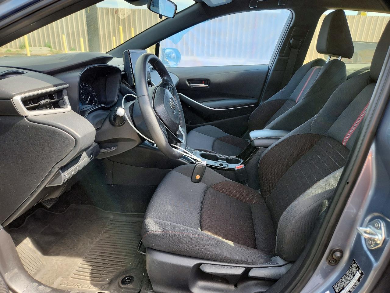 2024 TOYOTA COROLLA LE photo 13