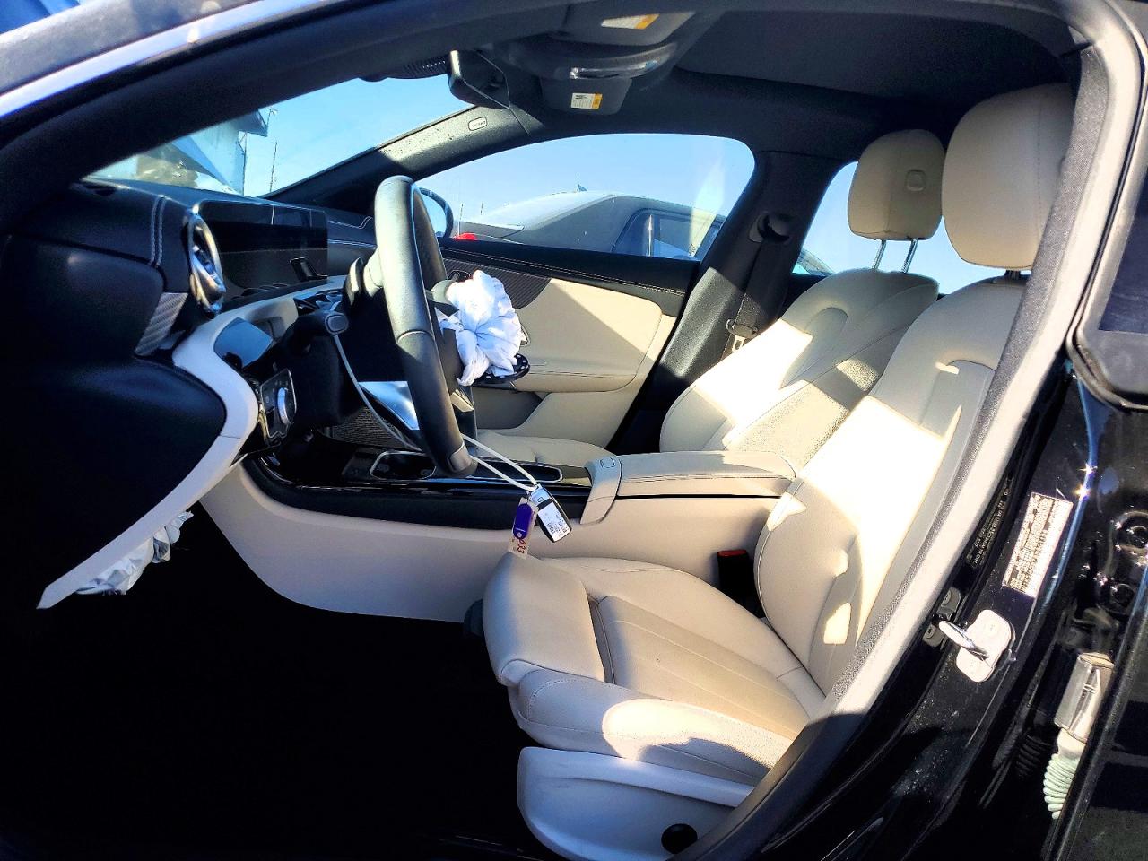 2025 MERCEDES-BENZ CLA 250 photo 7