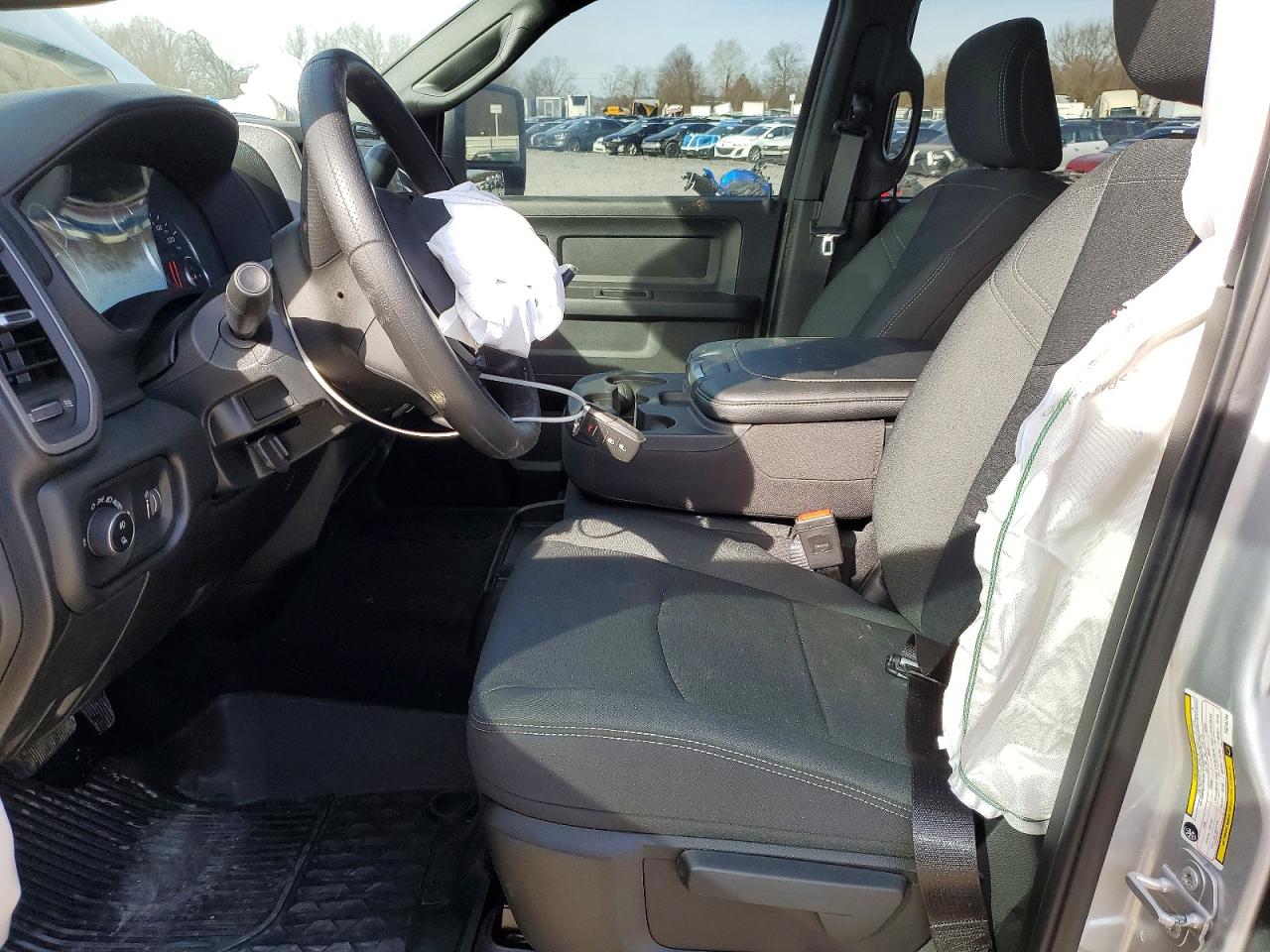 2026 RAM 2500 TRADESMAN photo 13