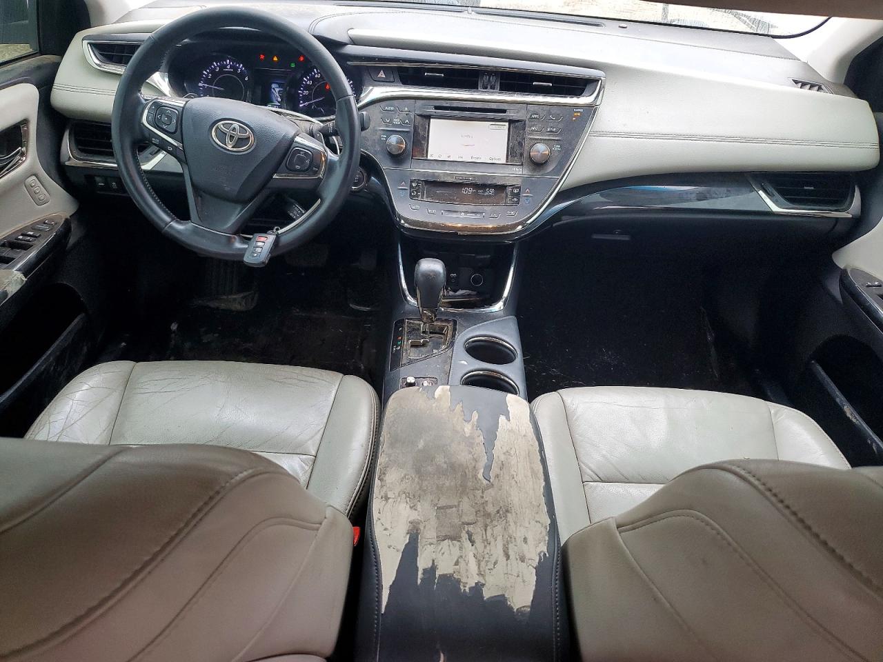 2013 TOYOTA AVALON photo 8