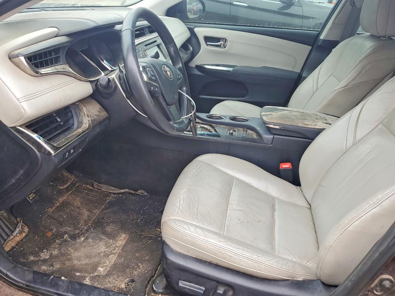 2013 TOYOTA AVALON photo 7