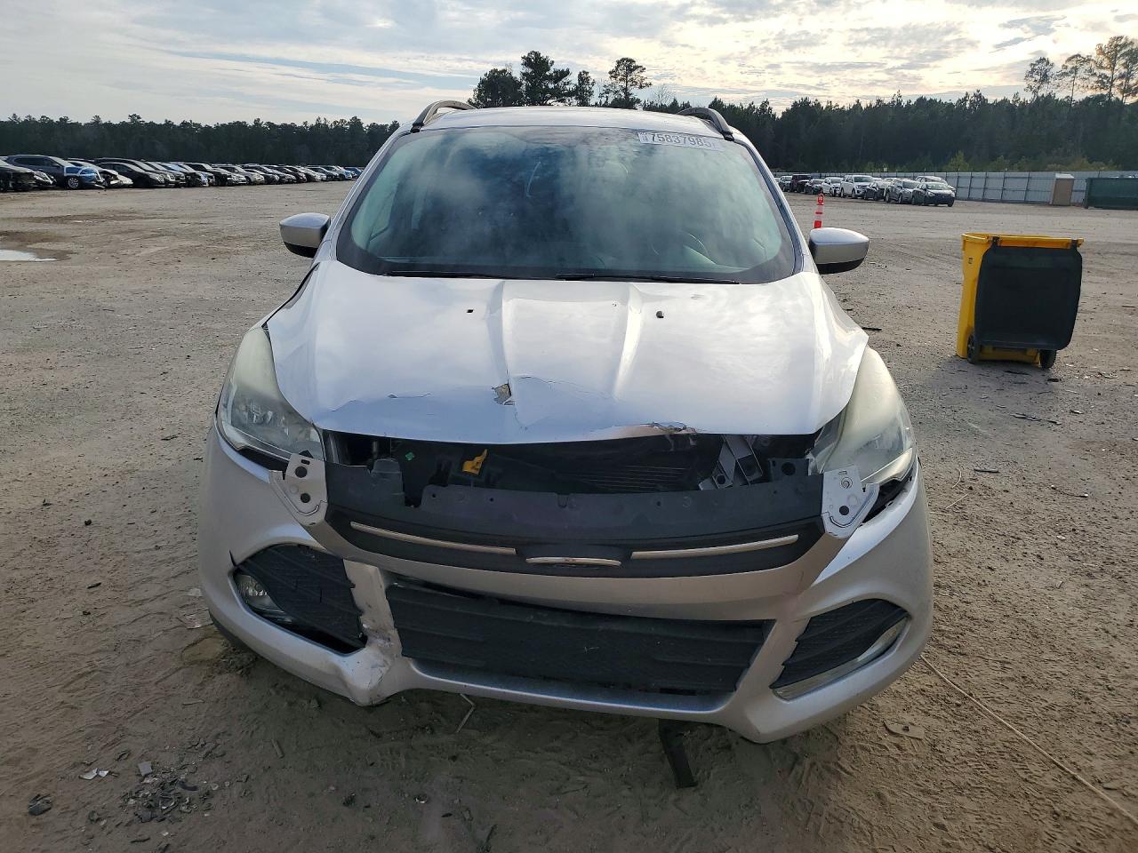 2014 FORD ESCAPE SE photo 5