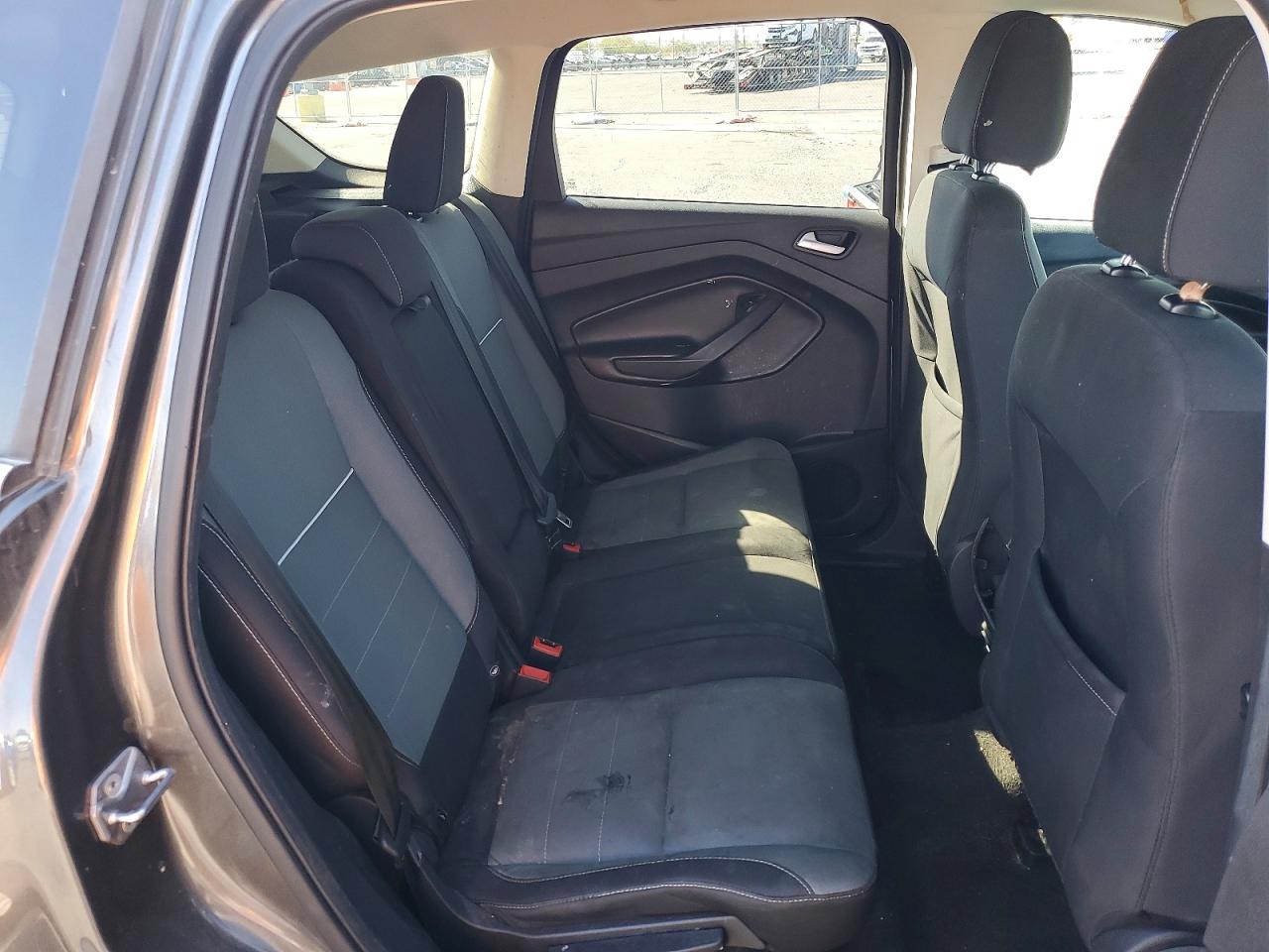 2015 FORD ESCAPE SE photo 21