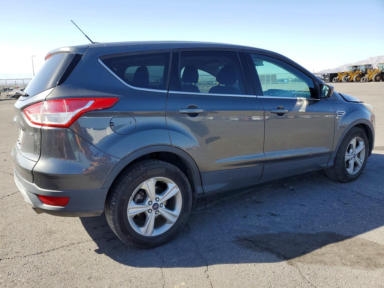 2015 FORD ESCAPE SE photo 5