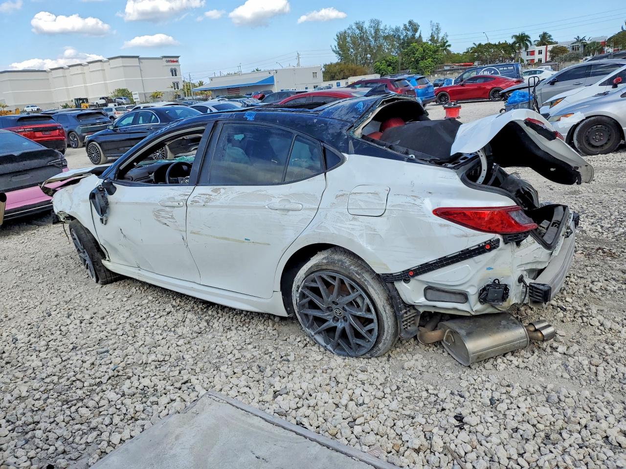 2025 TOYOTA CAMRY XSE photo 2