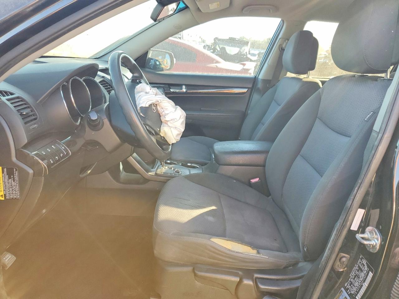 2012 KIA SORENTO BASE photo 7