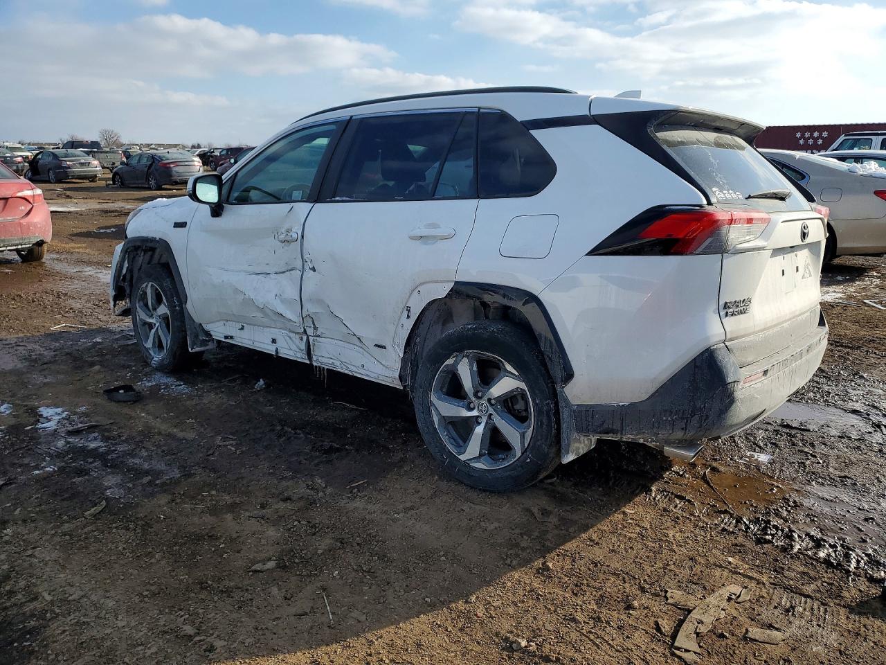 2023 TOYOTA RAV4 PRIME SE photo 2