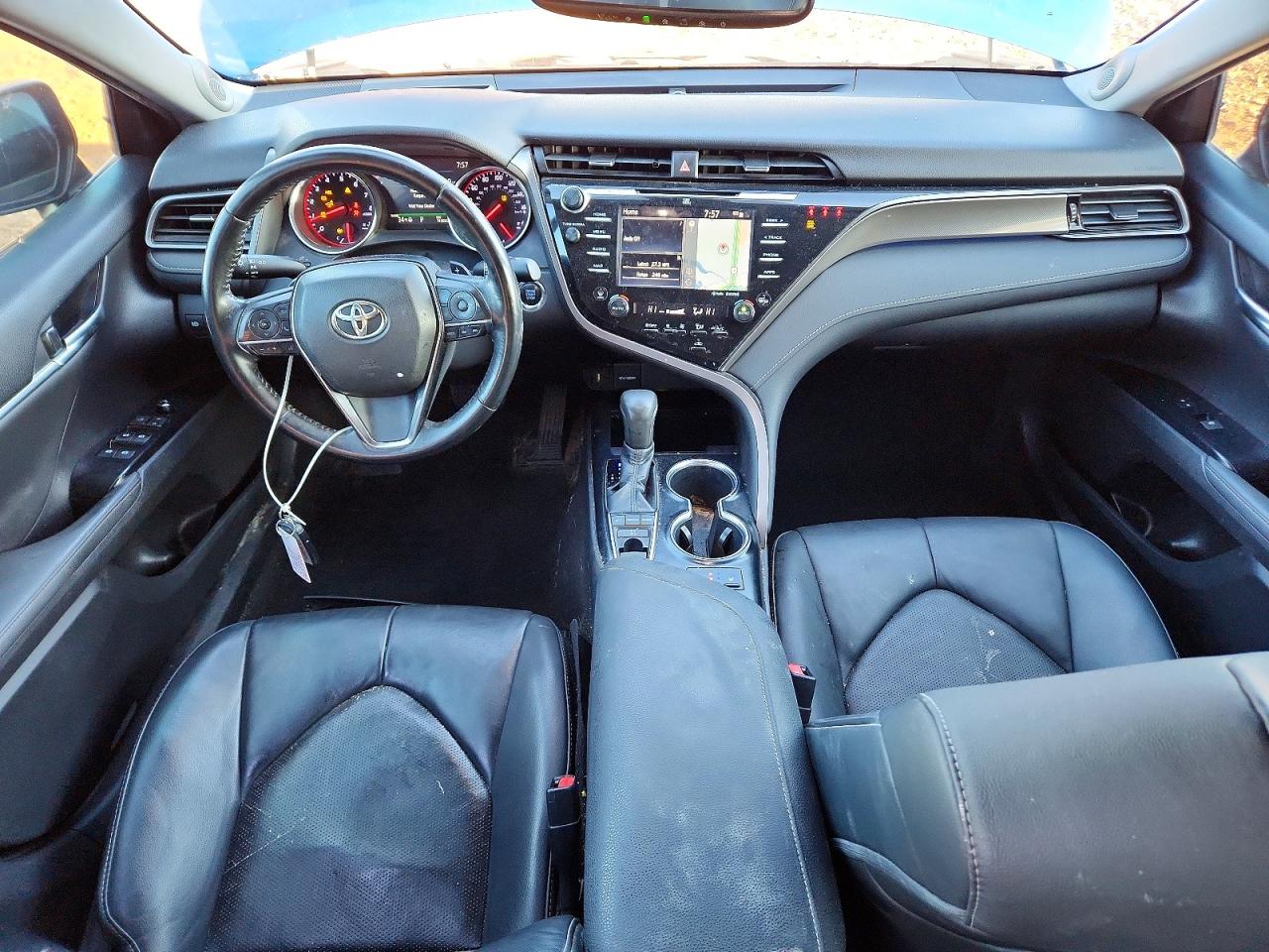 2019 TOYOTA CAMRY XSE V6 photo 8