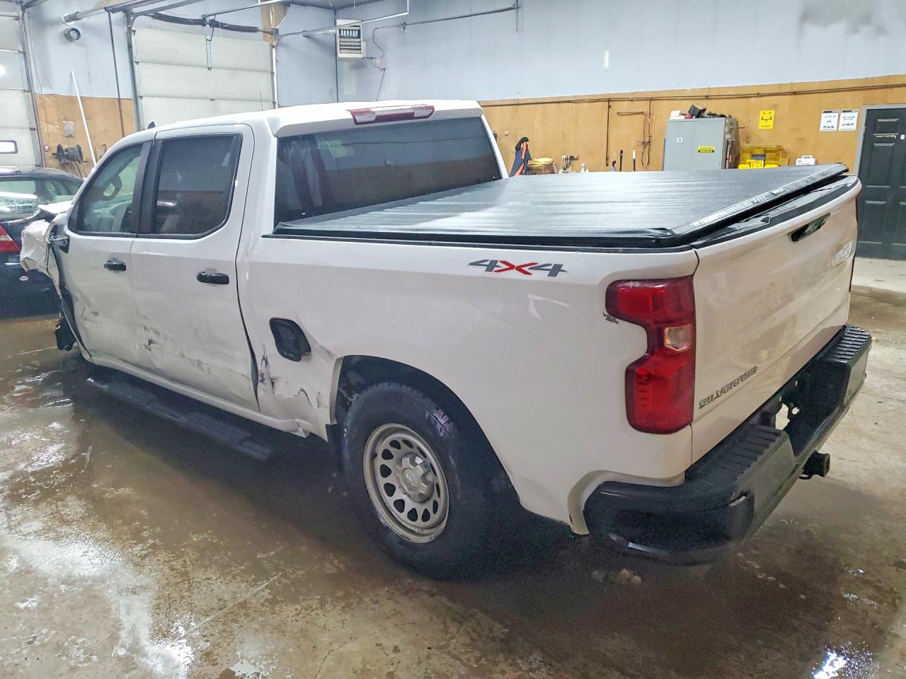 2025 CHEVROLET SILVERADO K1500 photo 2