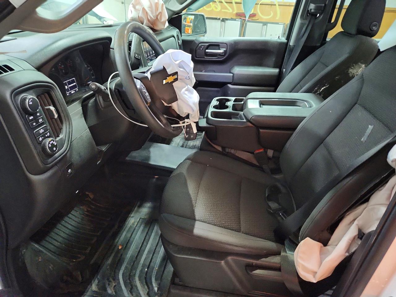 2025 CHEVROLET SILVERADO K1500 photo 7