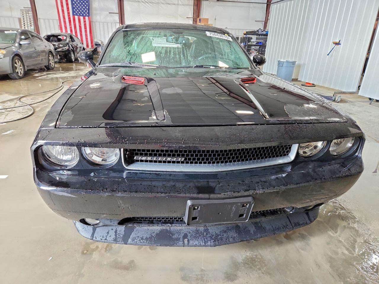 2012 DODGE CHALLENGER SXT photo 9