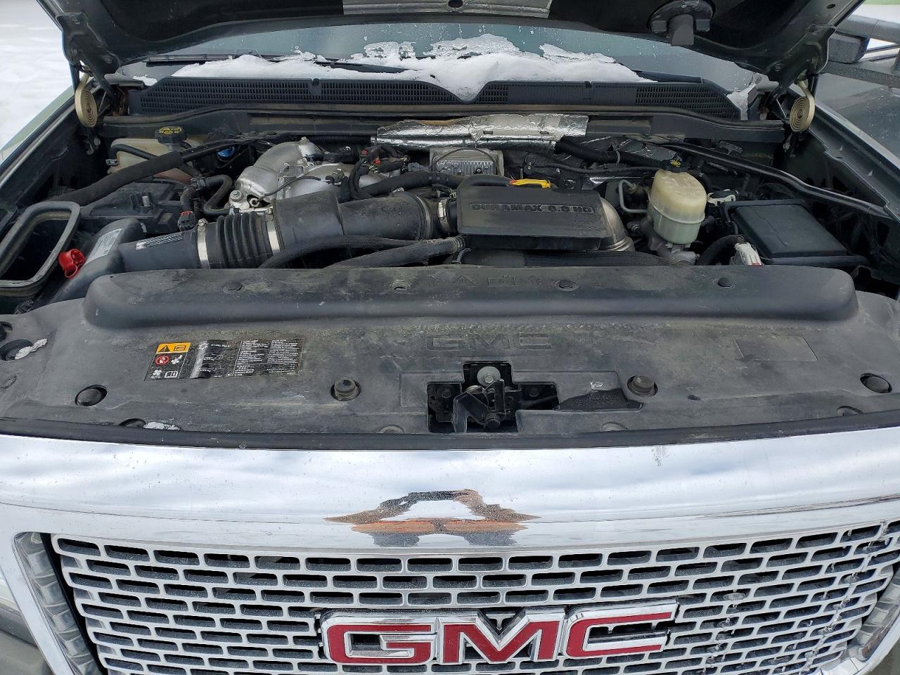 2017 GMC SIERRA K2500 DENALI photo 23
