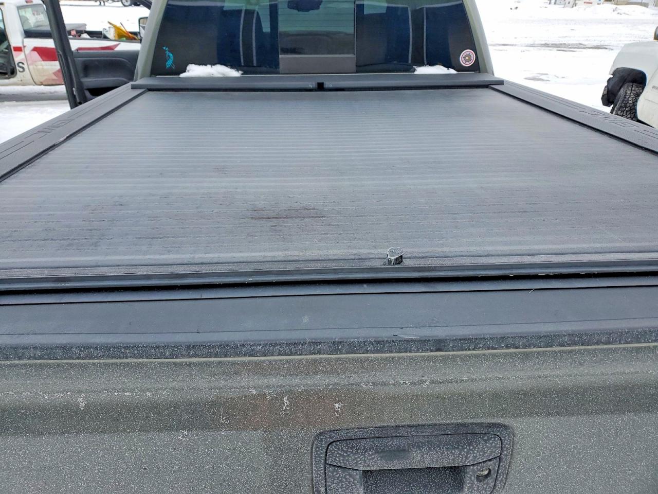 2017 GMC SIERRA K2500 DENALI photo 19